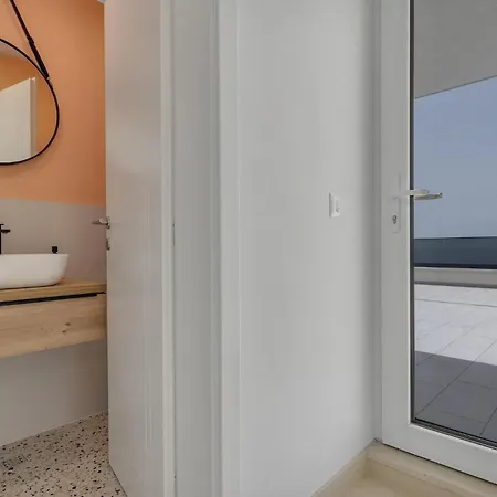 Awesome In With Wifi * Veliko Brdo (Makarska)